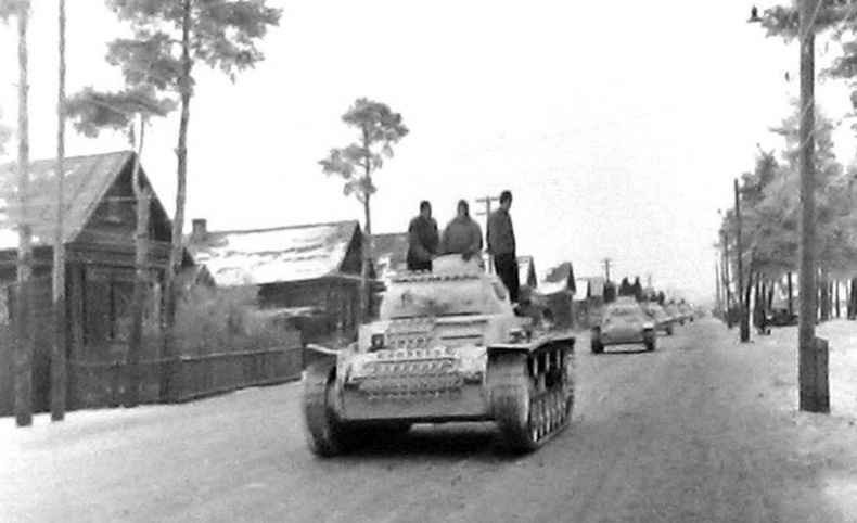 Иллюстрация к книге — Сражение за Калинин. Хроника нетипичной обороны  [i_085.jpg]