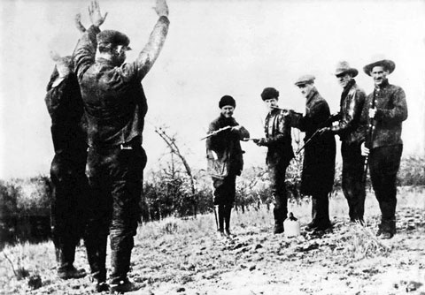 Иллюстрация к книге — Убийцы цветочной луны. Нефть. Деньги. Кровь [i_008.jpg]