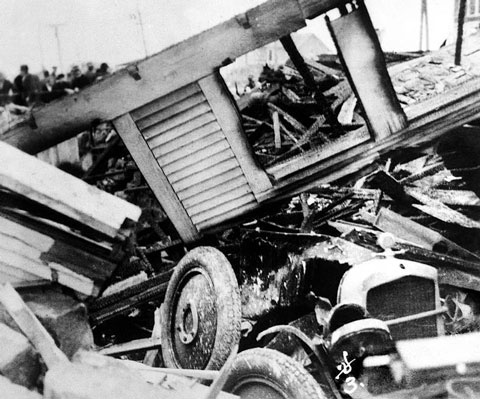 Иллюстрация к книге — Убийцы цветочной луны. Нефть. Деньги. Кровь [i_028.jpg]