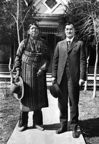 Иллюстрация к книге — Убийцы цветочной луны. Нефть. Деньги. Кровь [i_034.jpg]