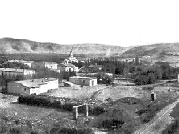 Иллюстрация к книге — Первый бронепоезд. От двинска до Кушки [c1_image058_resz.jpg]