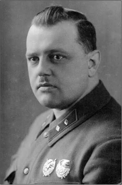 Иллюстрация к книге — Первый бронепоезд. От двинска до Кушки [c1_image091.jpg]