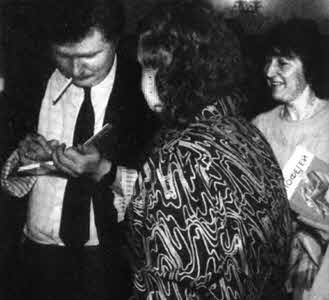 Иллюстрация к книге — Юрий Поляков. Последний советский писатель [i_041.jpg]