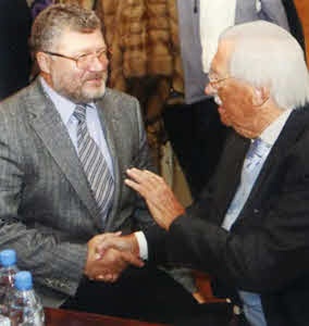 Иллюстрация к книге — Юрий Поляков. Последний советский писатель [i_050.jpg]