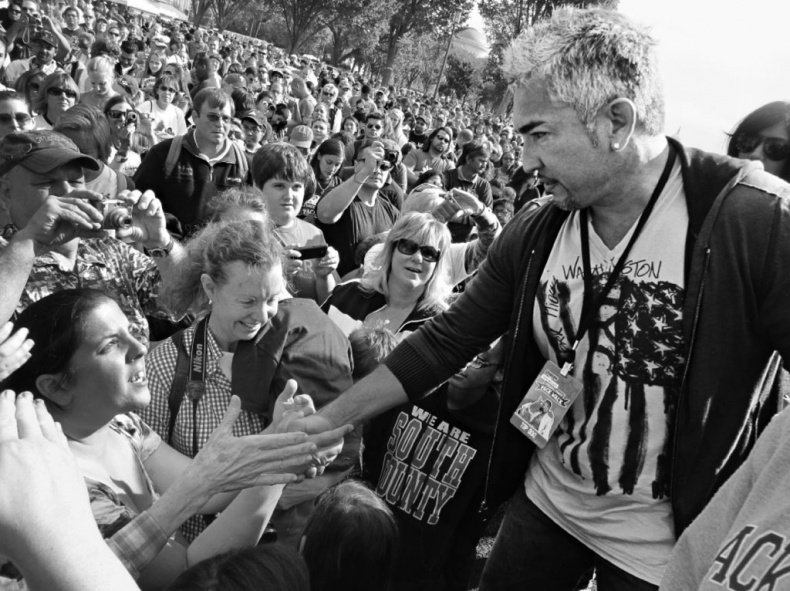 Иллюстрация к книге — «Вожак стаи». Полное руководство по дрессировке и воспитанию собак [i_063.jpg]