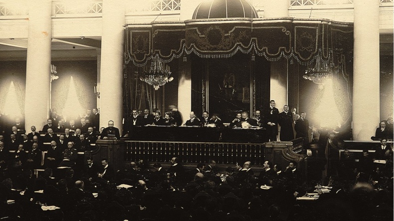 Иллюстрация к книге — Самодержавие и конституция [i_026.jpg]