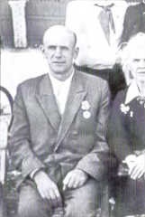 Иллюстрация к книге — Доносчик 001, или Вознесение Павлика Морозова [_063.jpg]