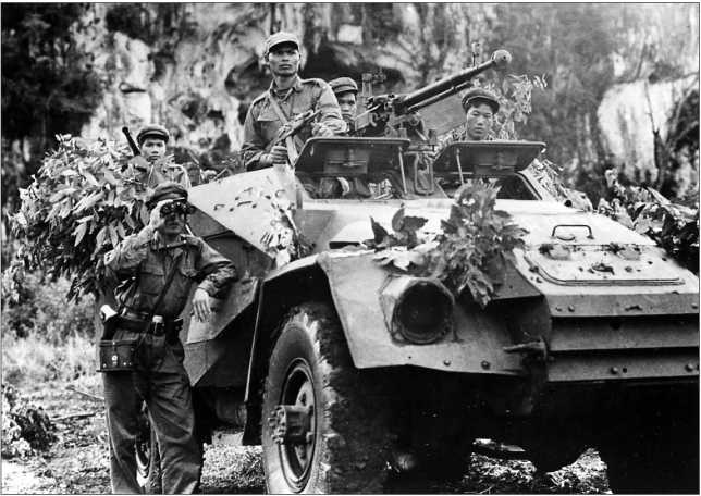 Иллюстрация к книге — Русские бронетранспортеры [i_021.jpg]