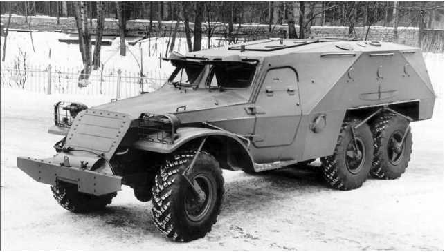 Иллюстрация к книге — Русские бронетранспортеры [i_035.jpg]