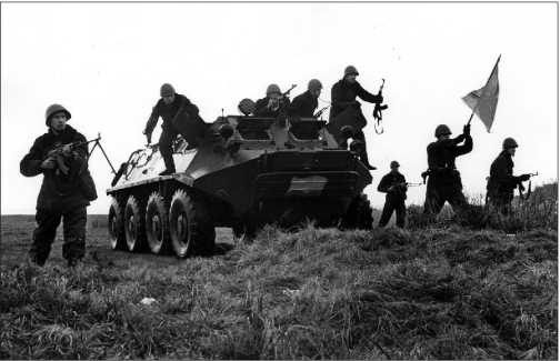 Иллюстрация к книге — Русские бронетранспортеры [i_053.jpg]