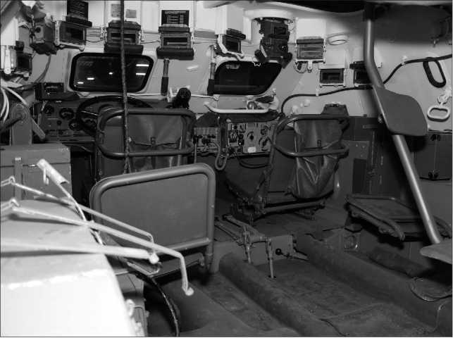 Иллюстрация к книге — Русские бронетранспортеры [i_065.jpg]