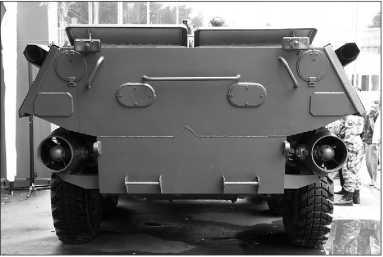 Иллюстрация к книге — Русские бронетранспортеры [i_121.jpg]