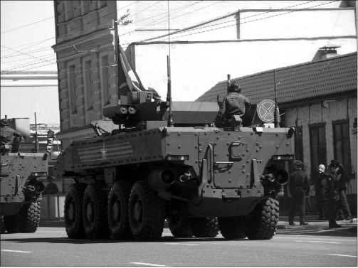 Иллюстрация к книге — Русские бронетранспортеры [i_136.jpg]