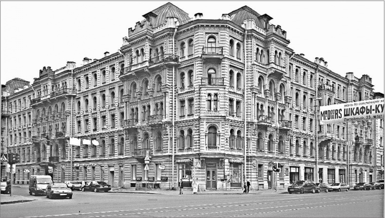 Иллюстрация к книге — Петербургские доходные дома. Очерки из истории быта [i_028.jpg]