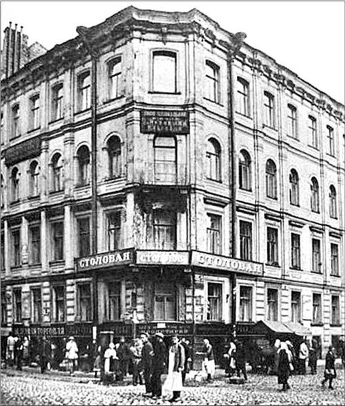 Иллюстрация к книге — Петербургские доходные дома. Очерки из истории быта [i_186.jpg]