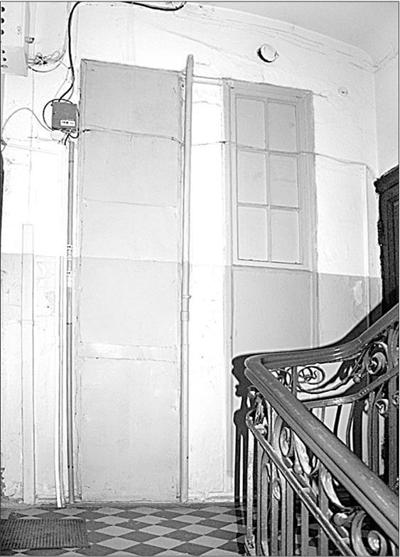 Иллюстрация к книге — Петербургские доходные дома. Очерки из истории быта [i_230.jpg]