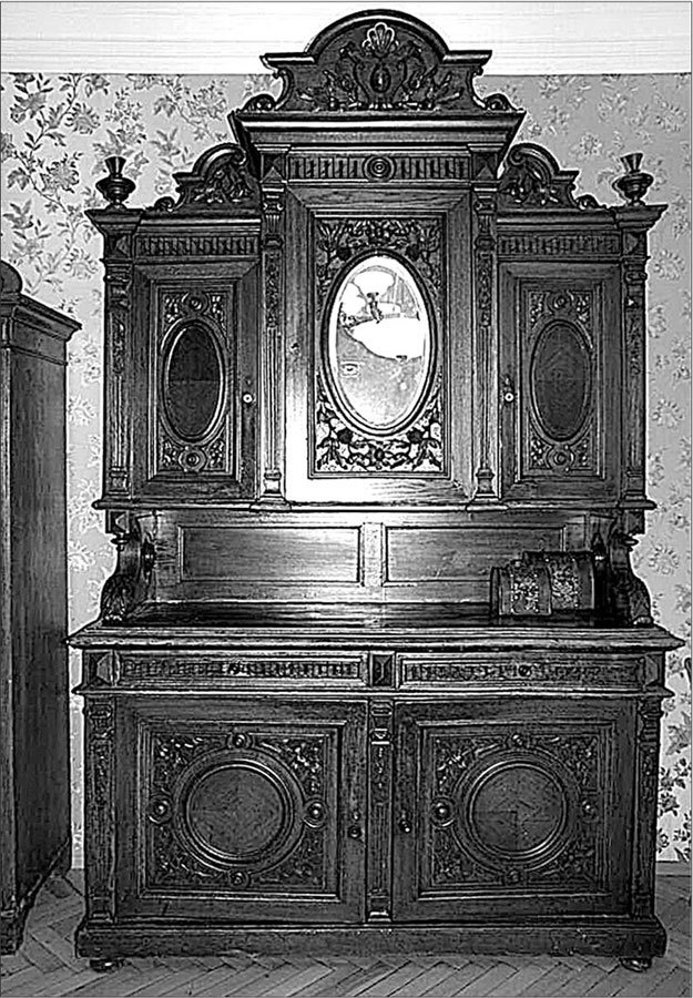 Иллюстрация к книге — Петербургские доходные дома. Очерки из истории быта [i_271.jpg]