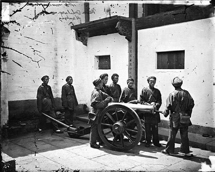 Иллюстрация к книге — Деревянные пушки Китая [i_028.jpg]