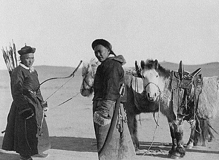 Иллюстрация к книге — Деревянные пушки Китая [i_048.jpg]