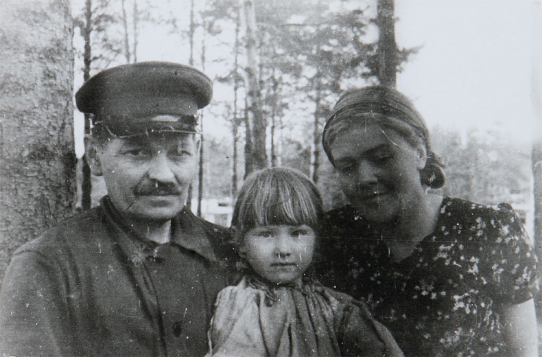 Иллюстрация к книге — Лара. Нерассказанная история любви, вдохновившая на создание «Доктора Живаго» [_14.jpg]