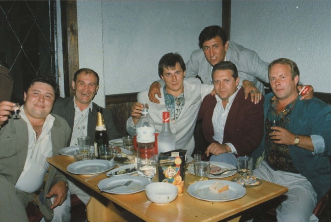 Иллюстрация к книге — Исповедь русского гангстера. Хроники времен организованного бандитизма. Книга вторая [i_048.jpg]