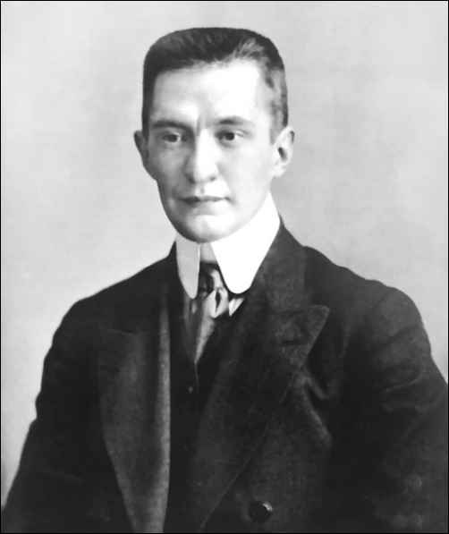 Иллюстрация к книге — Великие княгини и князья семьи Романовых [_page_392_image_0001_tn.jpg]