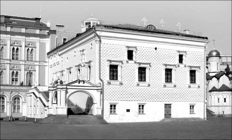 Иллюстрация к книге — Великие княгини и князья семьи Романовых [i_029.jpg]