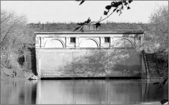 Иллюстрация к книге — Яхромский мост: Крах «Тайфуна» [i_064.jpg]