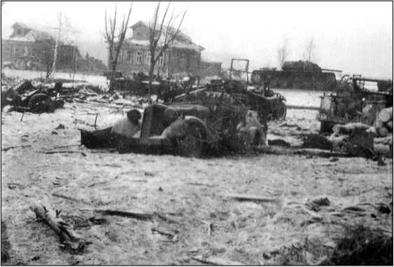 Иллюстрация к книге — Яхромский мост: Крах «Тайфуна» [i_090.jpg]