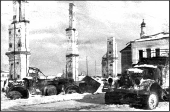 Иллюстрация к книге — Яхромский мост: Крах «Тайфуна» [i_127.jpg]