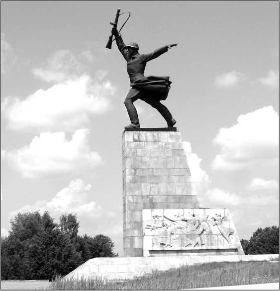 Иллюстрация к книге — Яхромский мост: Крах «Тайфуна» [i_160.jpg]