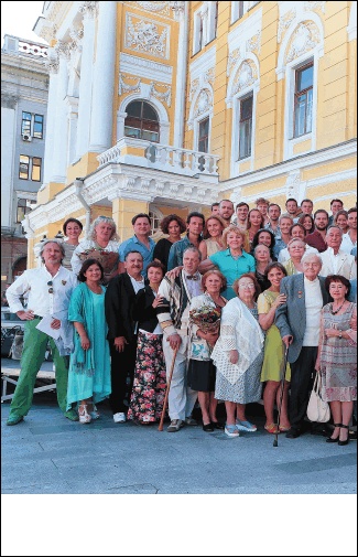 Иллюстрация к книге — На берегах утопий [i_068.jpg]