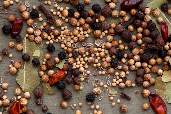 Иллюстрация к книге — Смеси специй. Магия вкуса пряных комбинаций [_64.jpg]