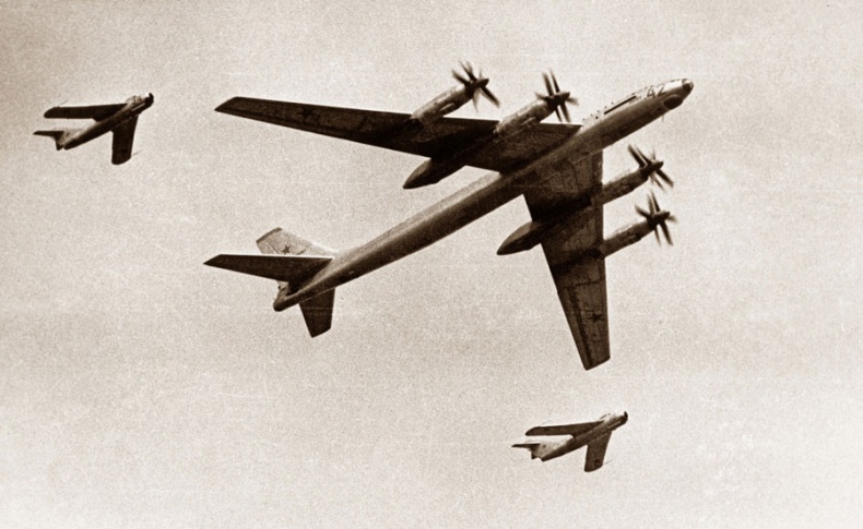 Иллюстрация к книге — Цель жизни. Записки авиаконструктора [i_298.jpg]