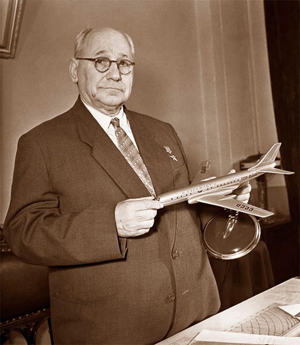 Иллюстрация к книге — Цель жизни. Записки авиаконструктора [i_307.jpg]