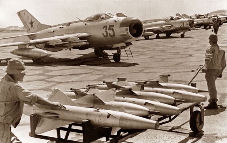 Иллюстрация к книге — Цель жизни. Записки авиаконструктора [i_336.jpg]