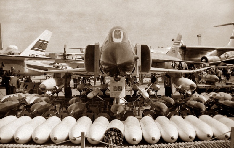 Иллюстрация к книге — Цель жизни. Записки авиаконструктора [i_347.jpg]