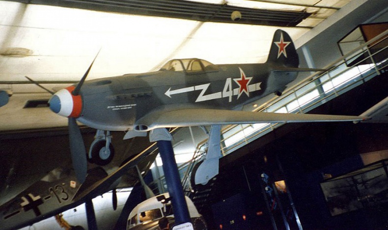 Иллюстрация к книге — Цель жизни. Записки авиаконструктора [i_349.jpg]