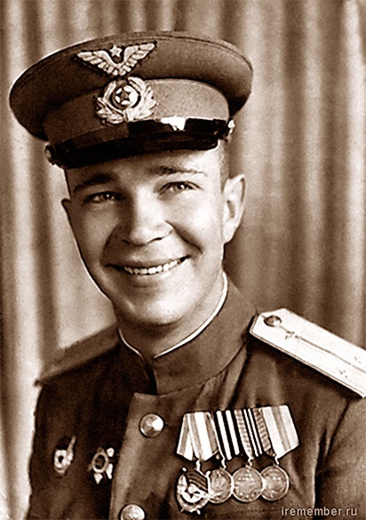 Иллюстрация к книге — Цель жизни. Записки авиаконструктора [i_392.jpg]