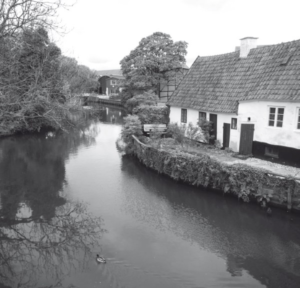 Иллюстрация к книге — Дом на хвосте паровоза. Путеводитель по Европе в сказках Андерсена [i_053.jpg]