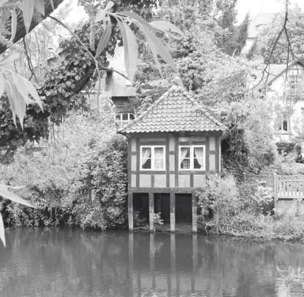 Иллюстрация к книге — Дом на хвосте паровоза. Путеводитель по Европе в сказках Андерсена [i_078.jpg]