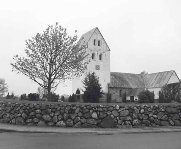 Иллюстрация к книге — Дом на хвосте паровоза. Путеводитель по Европе в сказках Андерсена [i_135.jpg]