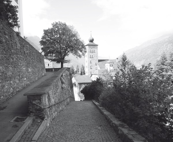 Иллюстрация к книге — Дом на хвосте паровоза. Путеводитель по Европе в сказках Андерсена [i_146.jpg]