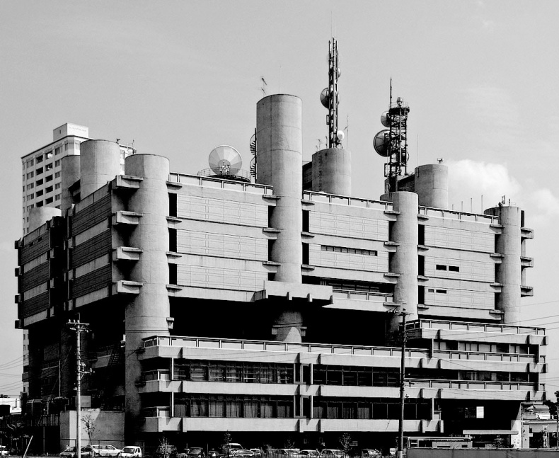 Иллюстрация к книге — Современная архитектура Японии. Традиции восприятия пространства [i_015.jpg]