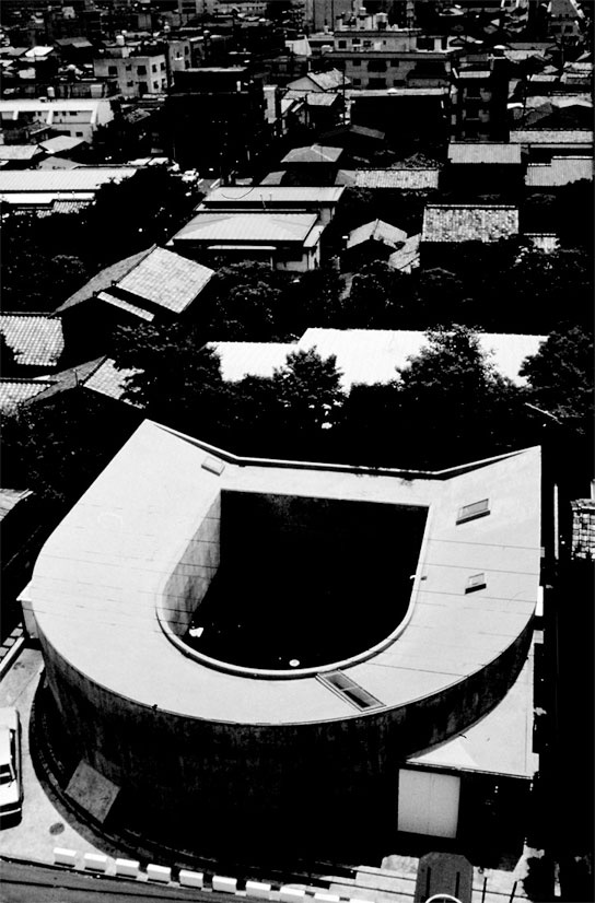 Иллюстрация к книге — Современная архитектура Японии. Традиции восприятия пространства [i_043.jpg]