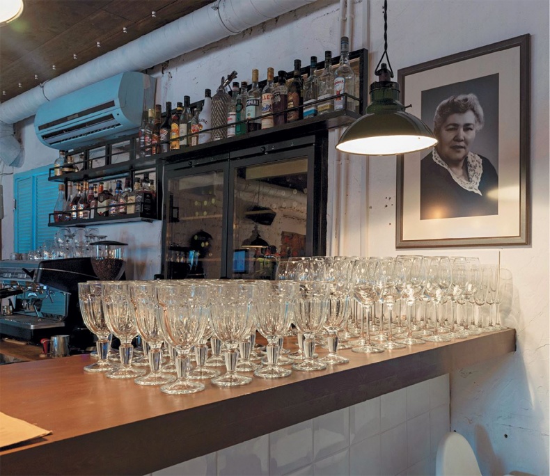 Иллюстрация к книге — Не надо думать, надо кушать! [i_003.jpg]