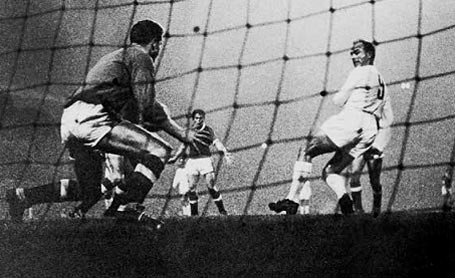 Иллюстрация к книге — История Лиги Чемпионов [i_002.jpg]