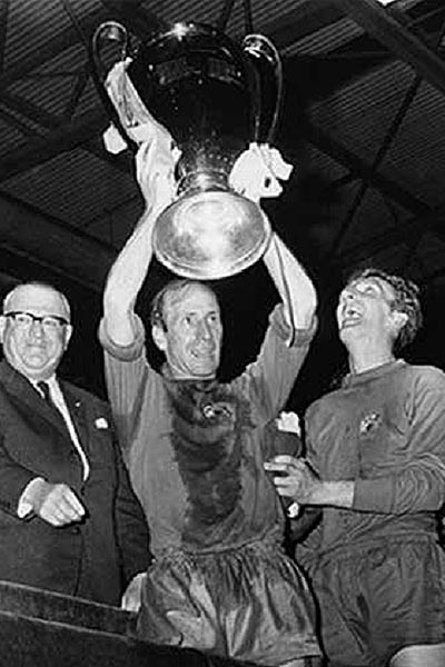 Иллюстрация к книге — История Лиги Чемпионов [i_015.jpg]