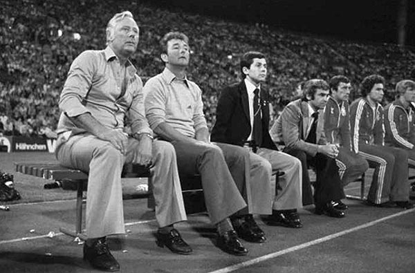 Иллюстрация к книге — История Лиги Чемпионов [i_035.jpg]