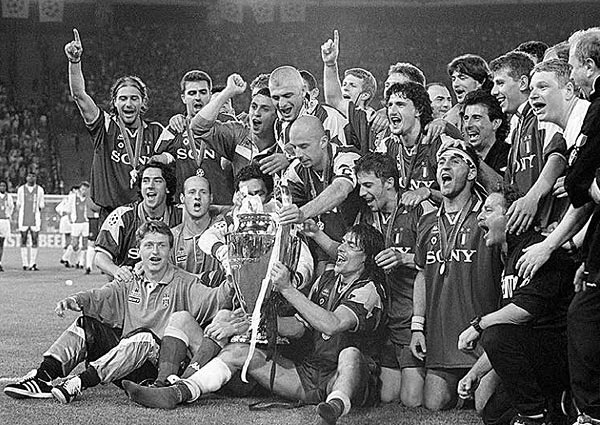 Иллюстрация к книге — История Лиги Чемпионов [i_073.jpg]